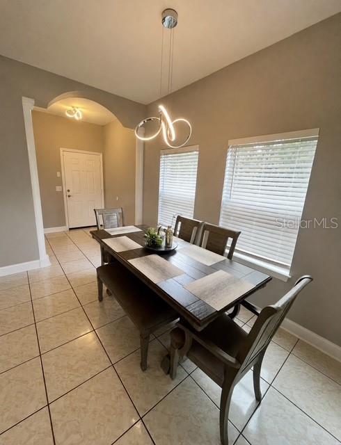 10802 CELTIC WOODS AVENUE, TAMPA, FL — photo 5 of 25