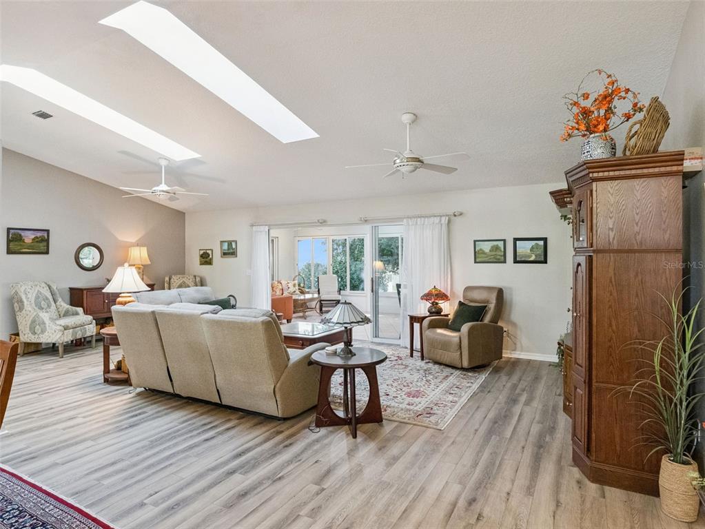 21142 EDINBOROUGH PLACE, LEESBURG, FL — photo 5 of 30