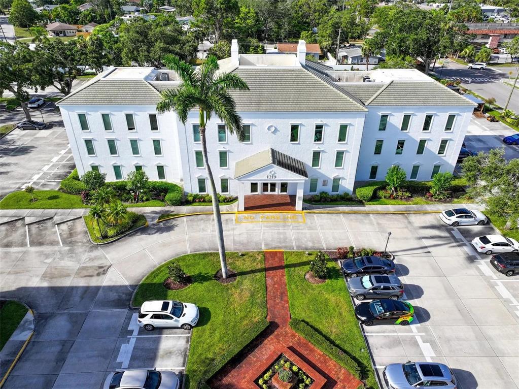 1219 S EAST AVENUE UNIT 3-304