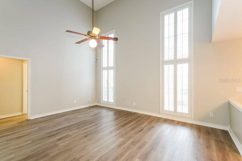 17703 PARKWAY GREEN LANE, TAMPA, FL — photo 4 of 17