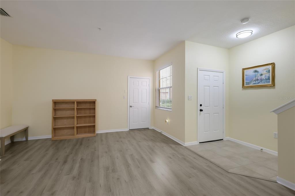 3793 PARKRIDGE CIRCLE UNIT 3-105, SARASOTA, FL — photo 5 of 30