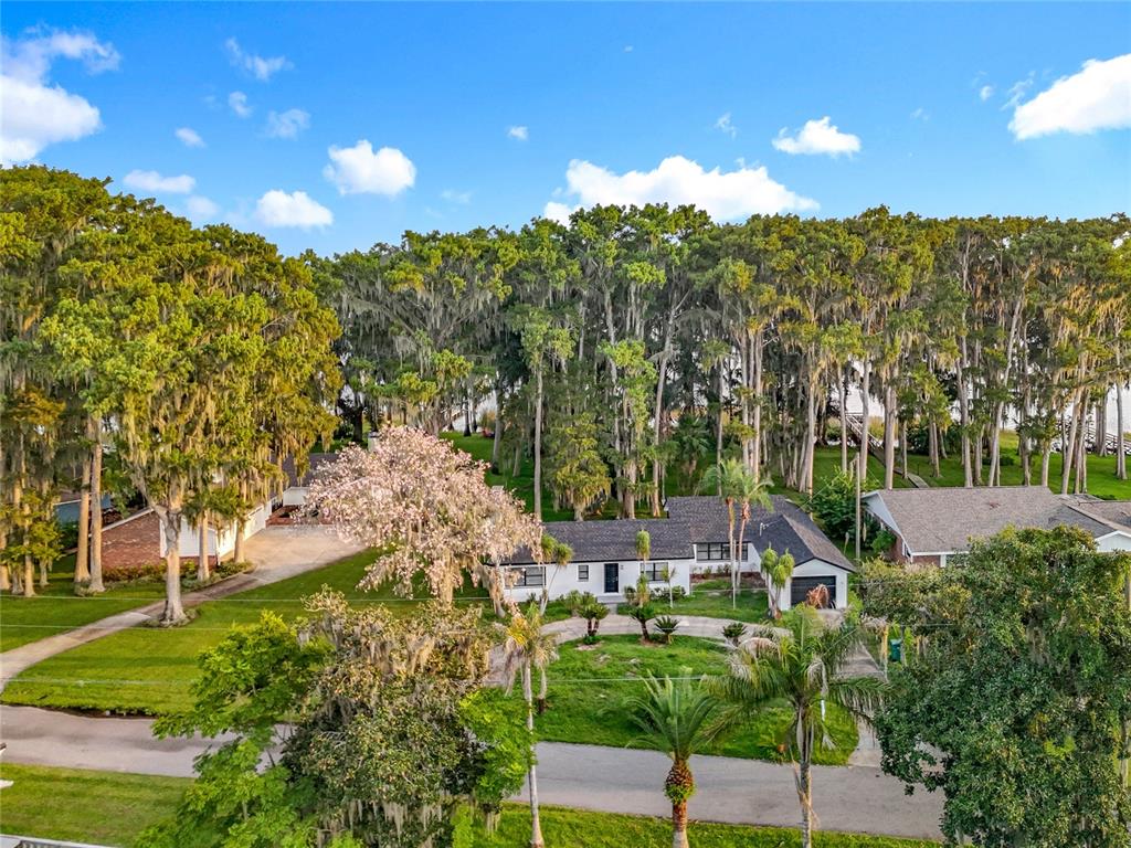 16 CYPRESS DRIVE