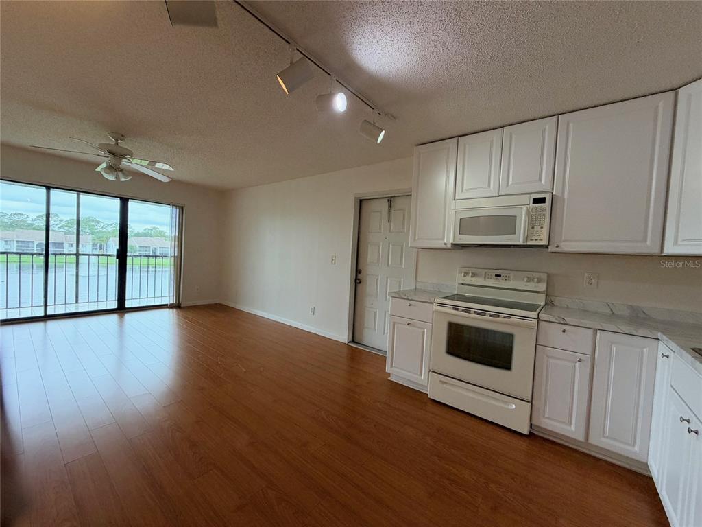 8209 SUN SPRING CIRCLE UNIT 73, ORLANDO, FL — photo 3 of 15