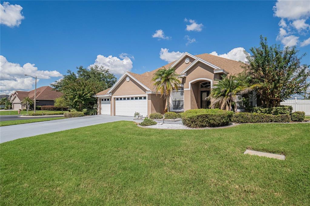 6714 HARTSWORTH DRIVE, LAKELAND, FL — photo 2 of 46