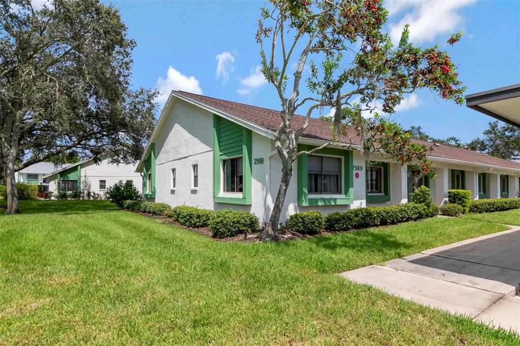 2569 LAURELWOOD DRIVE UNIT 11B, CLEARWATER, FL — photo 3 of 30
