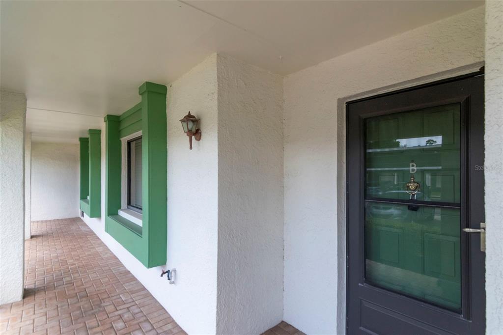 2569 LAURELWOOD DRIVE UNIT 11B, CLEARWATER, FL — photo 5 of 30