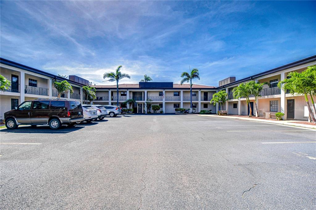 10190 IMPERIAL POINT DRIVE W UNIT 8