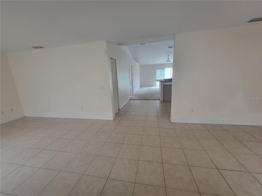 115 LOCUST RADIAL, OCALA, FL — photo 2 of 9