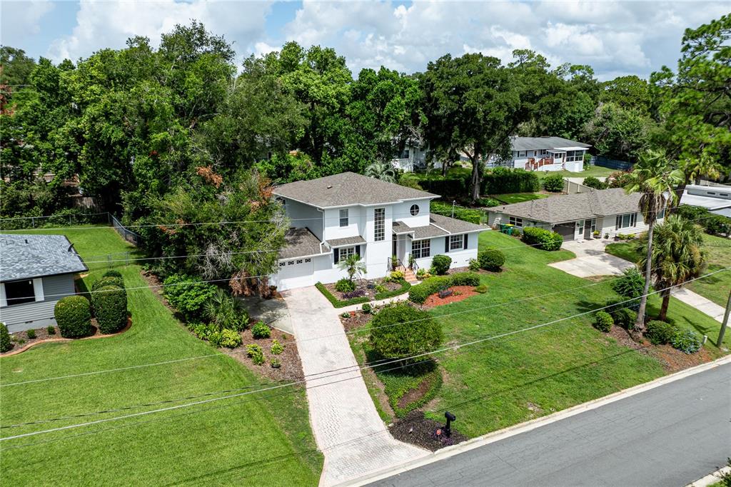 1405 HILLTOP DRIVE