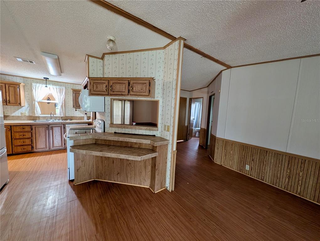 12180 NE 238TH TERRACE, SALT SPRINGS, FL — photo 5 of 29