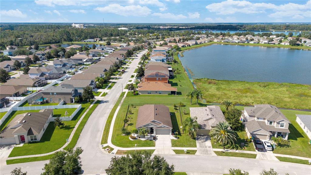 7619 CRESCENT PALM DRIVE, WESLEY CHAPEL, FL — photo 4 of 30