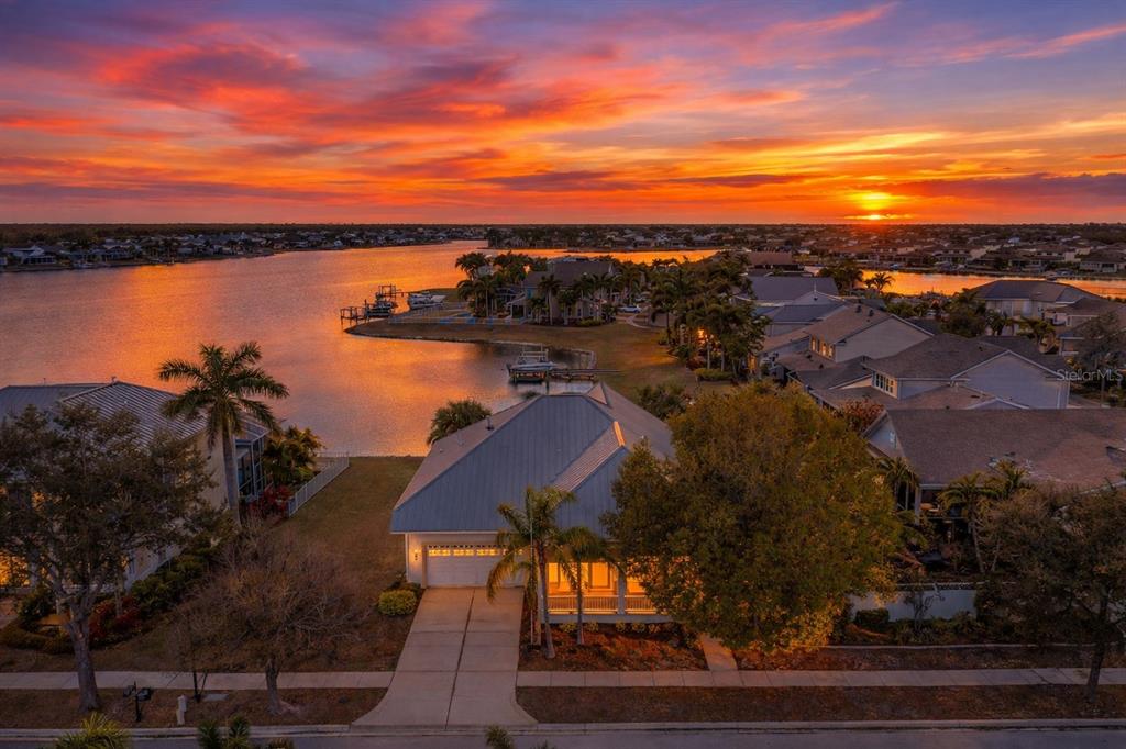 423 MANNS HARBOR DRIVE