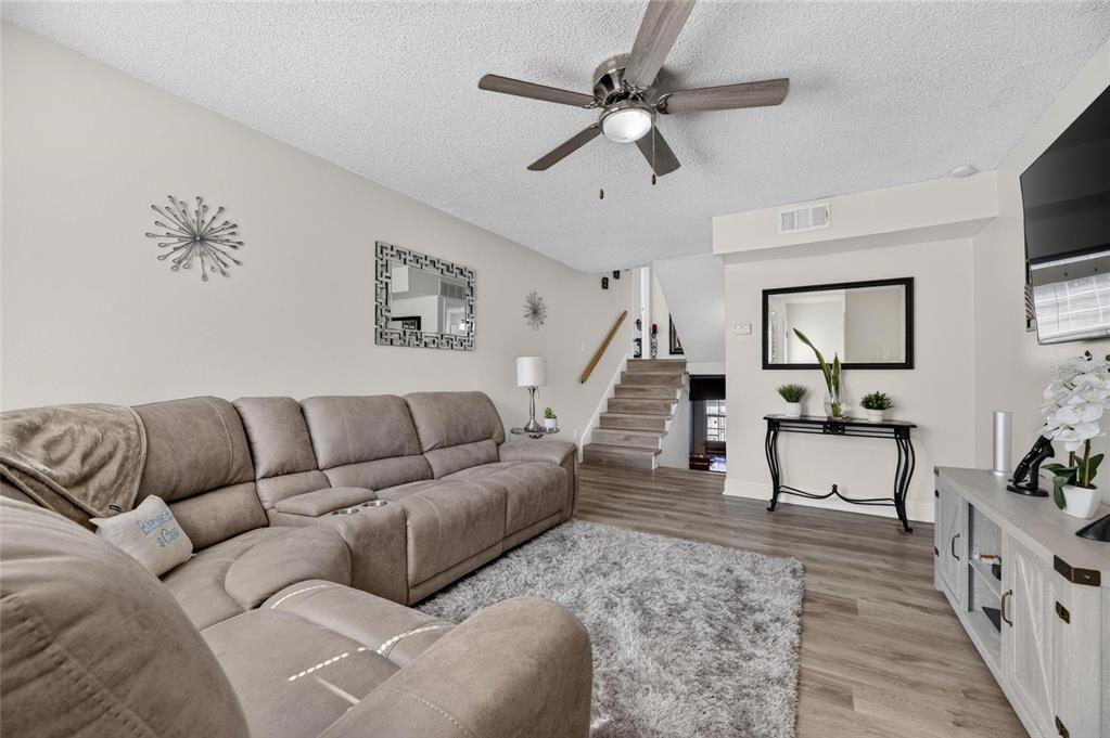 7321 JACKSON SPRINGS ROAD, TAMPA, FL — photo 5 of 30