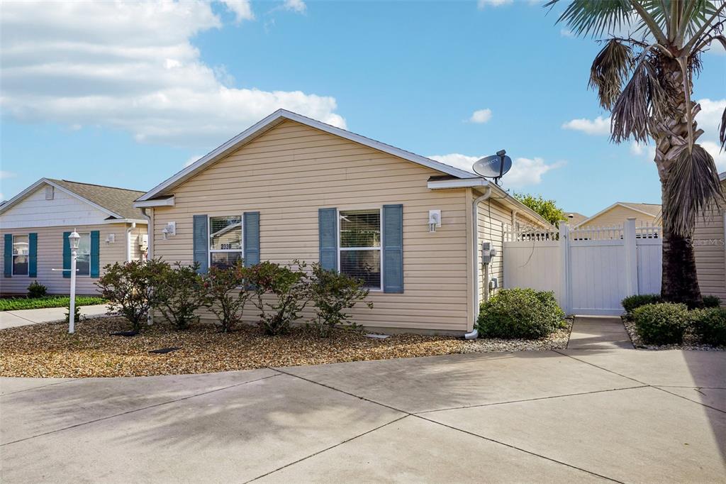 2339 SEBRING STREET, THE VILLAGES, FL — photo 5 of 30