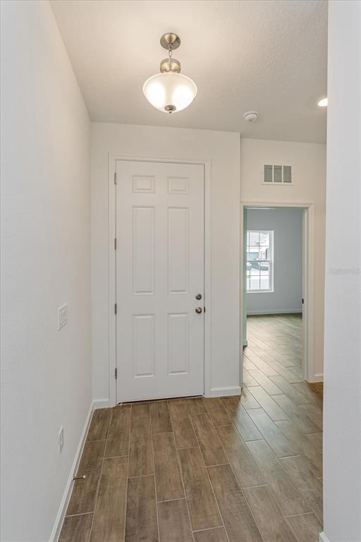 2812 DOOLITTLE STREET, TAVARES, FL — photo 2 of 20