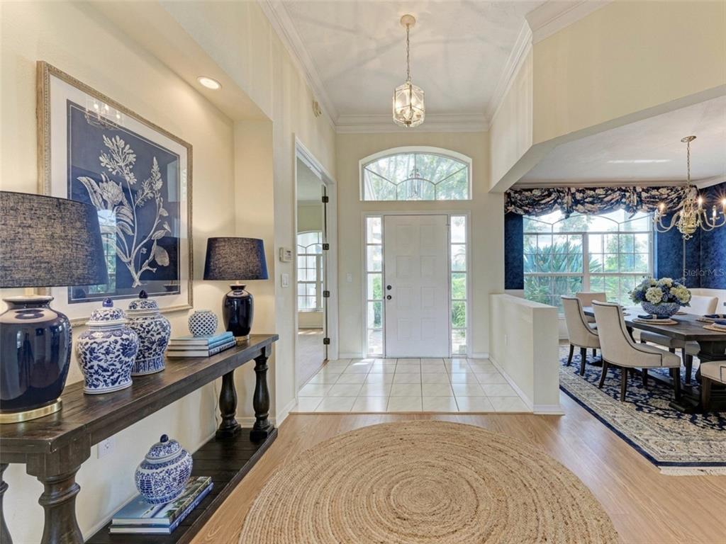 5489 DOWNHAM MEADOWS, SARASOTA, FL — photo 4 of 30