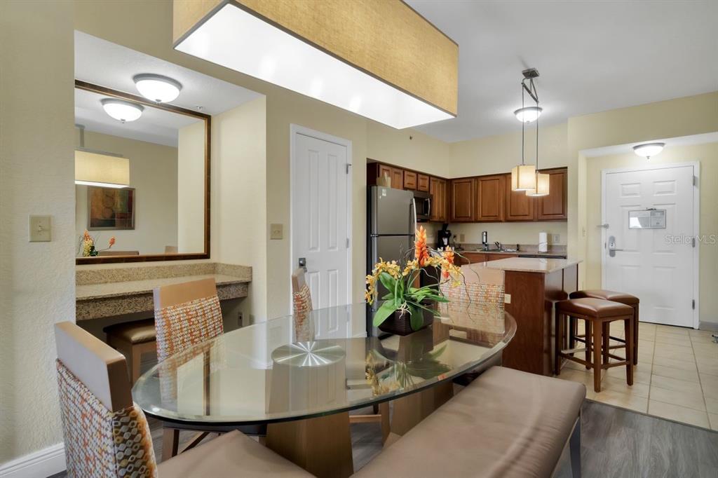 12538 FLORIDAYS RESORT DRIVE UNIT 604C, ORLANDO, FL — photo 5 of 27