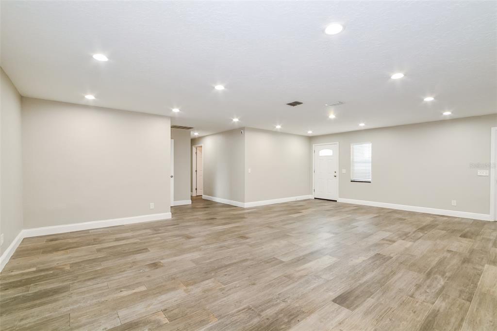 10422 JANE EYRE DRIVE, ORLANDO, FL — photo 4 of 15
