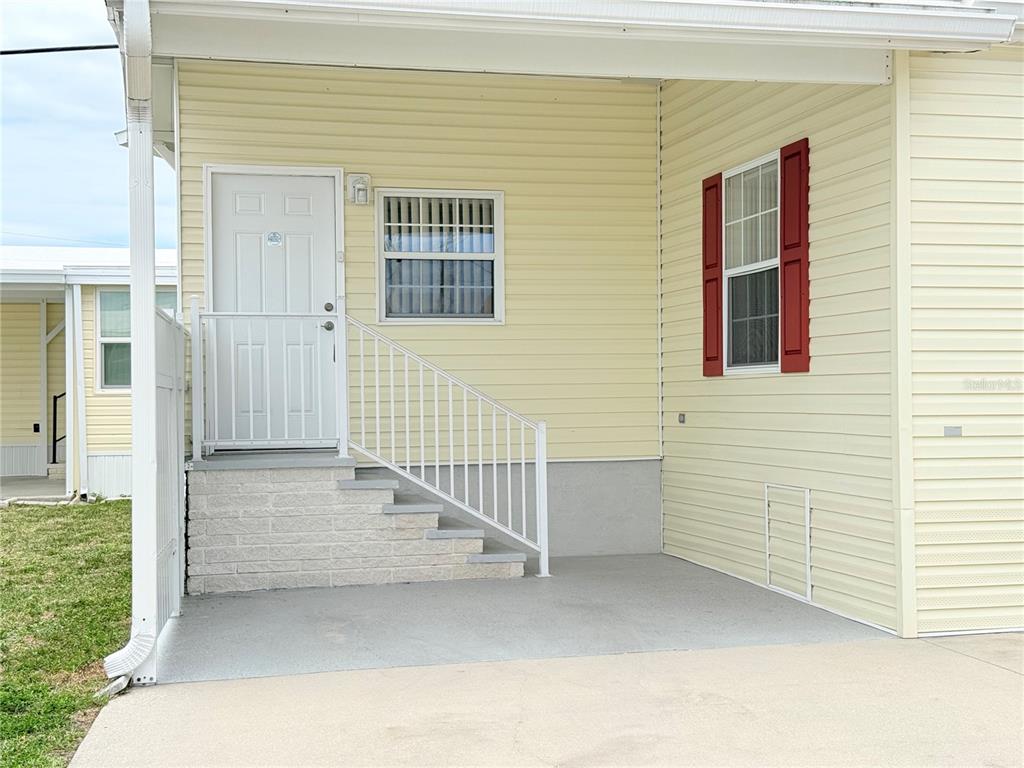 2050 CHAMPION STREET, SARASOTA, FL — photo 2 of 30