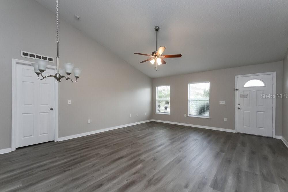 2790 WOODLAND CREEK LOOP, KISSIMMEE, FL — photo 3 of 15