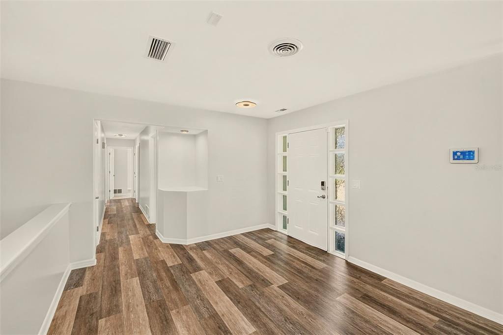 809 JACARANDA DRIVE, LARGO, FL — photo 5 of 30