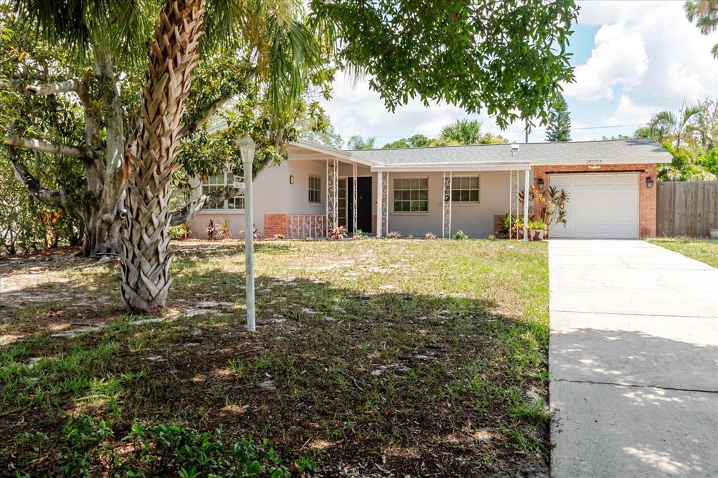 2032 W RIDGE DRIVE