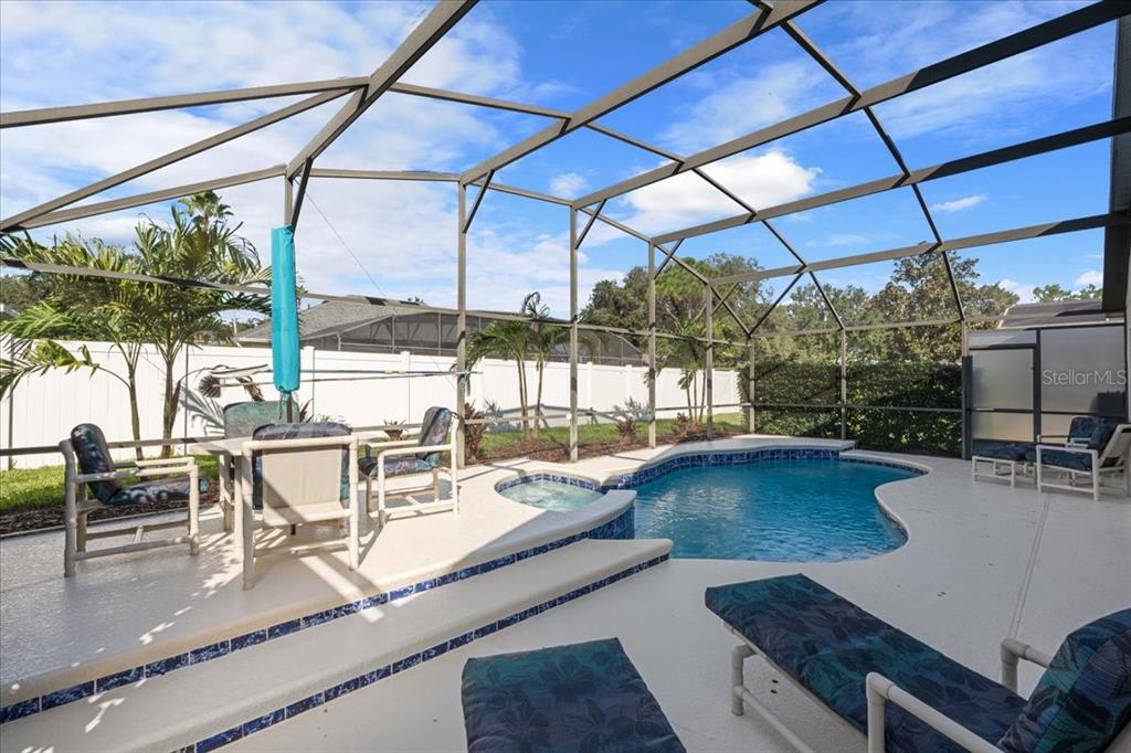 126 HENLEY CIRCLE, DAVENPORT, FL — photo 2 of 50