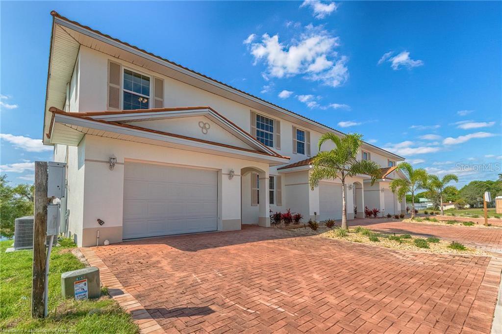 1942 OASIS BOULEVARD UNIT 1942
