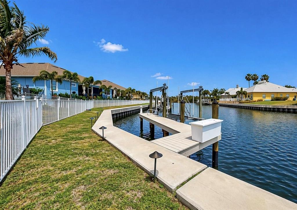 954 SIGNET DRIVE, APOLLO BEACH, FL — photo 3 of 30