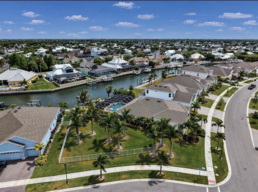 954 SIGNET DRIVE, APOLLO BEACH, FL — photo 4 of 30