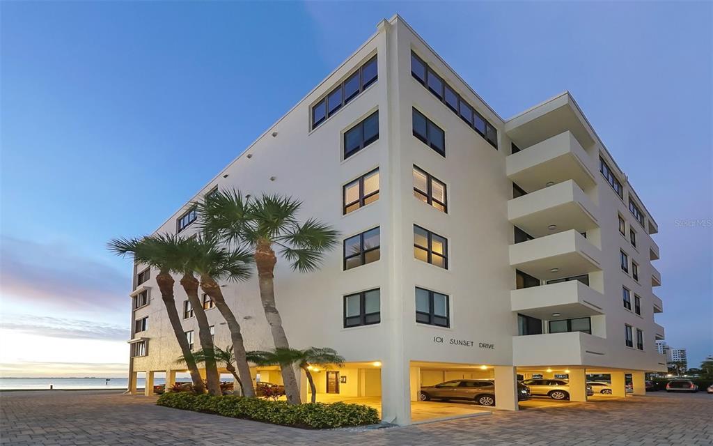 101 SUNSET DRIVE UNIT 301