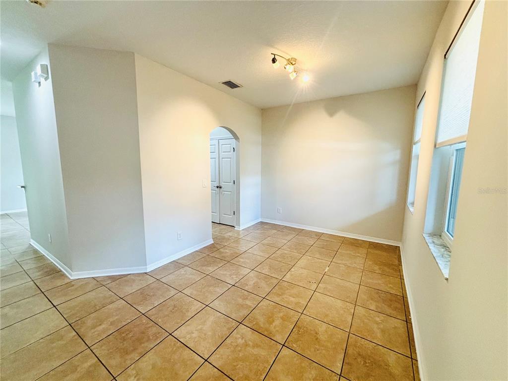 13635 ARTESA BELL DRIVE, RIVERVIEW, FL — photo 3 of 5