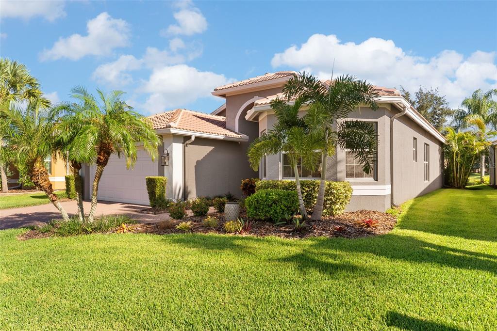 16019 GOLDEN LAKES DRIVE, WIMAUMA, FL — photo 3 of 30