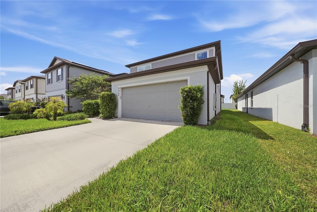 9469 RALLY SPRING LOOP, WESLEY CHAPEL, FL — photo 3 of 30