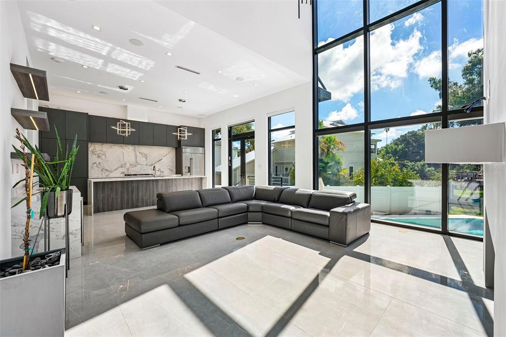 8103 N RIVER SHORE DRIVE, TAMPA, FL — photo 4 of 30