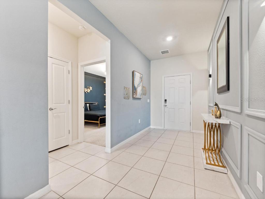 4329 LANA AVENUE, DAVENPORT, FL — photo 4 of 43