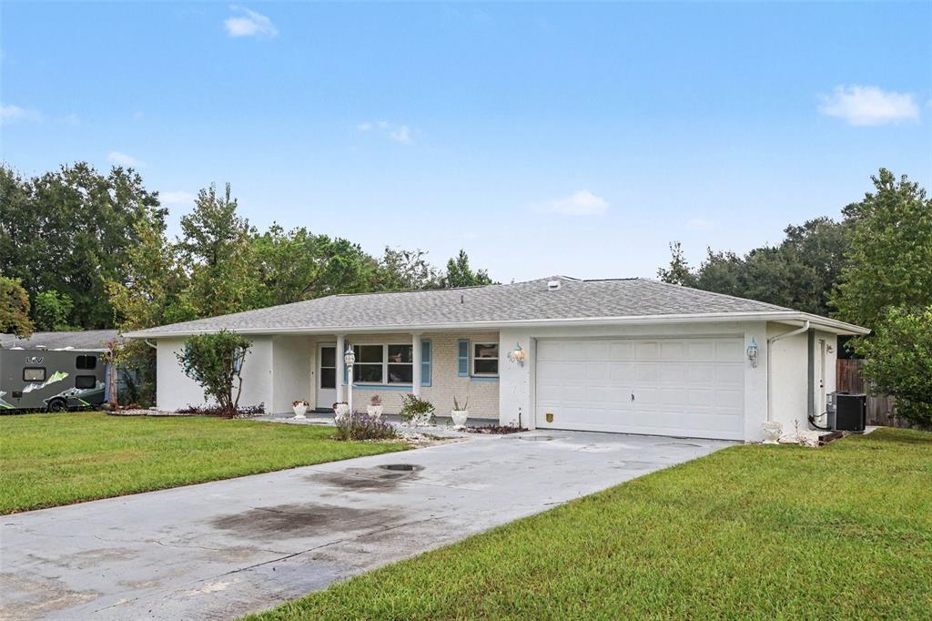410 HIAWATHA AVENUE, INVERNESS, FL — photo 2 of 30