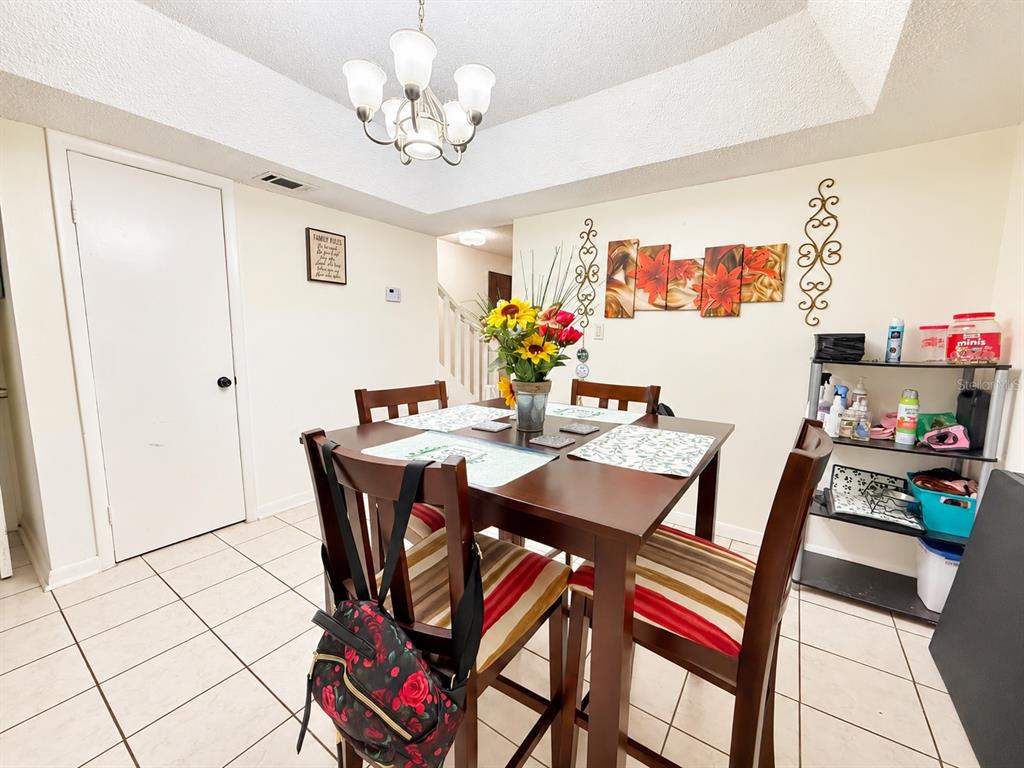7535 ABONADO ROAD UNIT B, TAMPA, FL — photo 3 of 22
