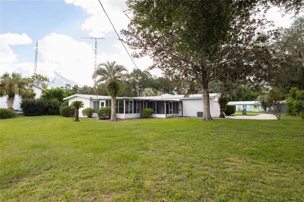 690 E COUNTRY CLUB DRIVE, WILLISTON, FL — photo 5 of 30