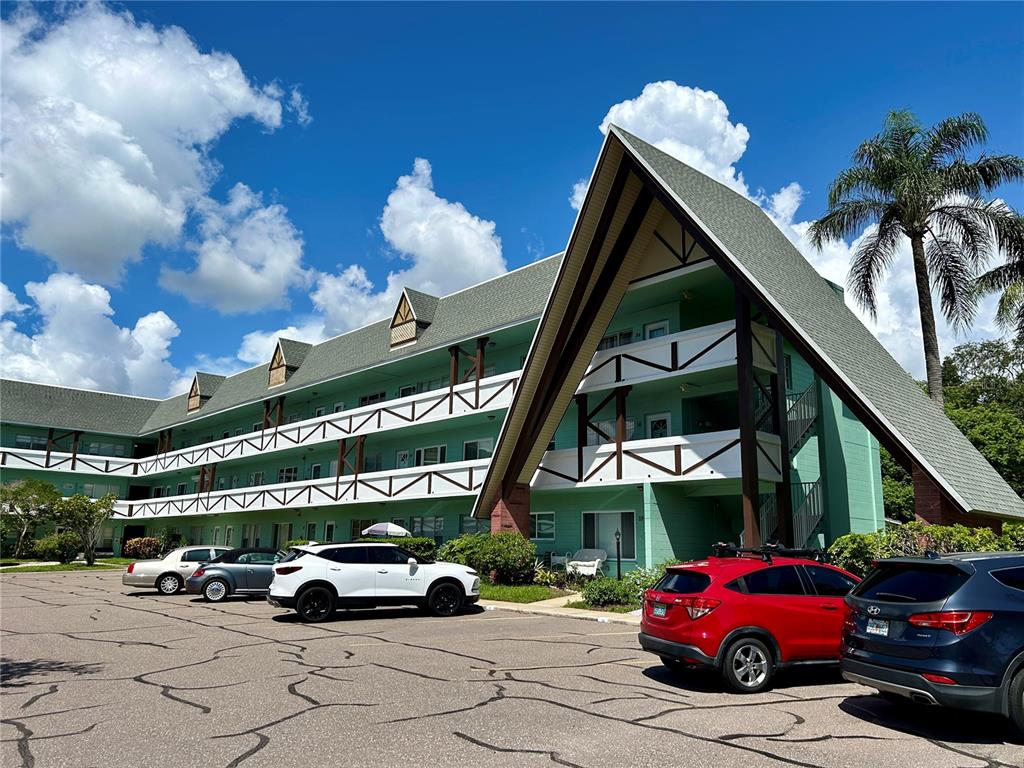 2042 AUSTRALIA WAY UNIT 28