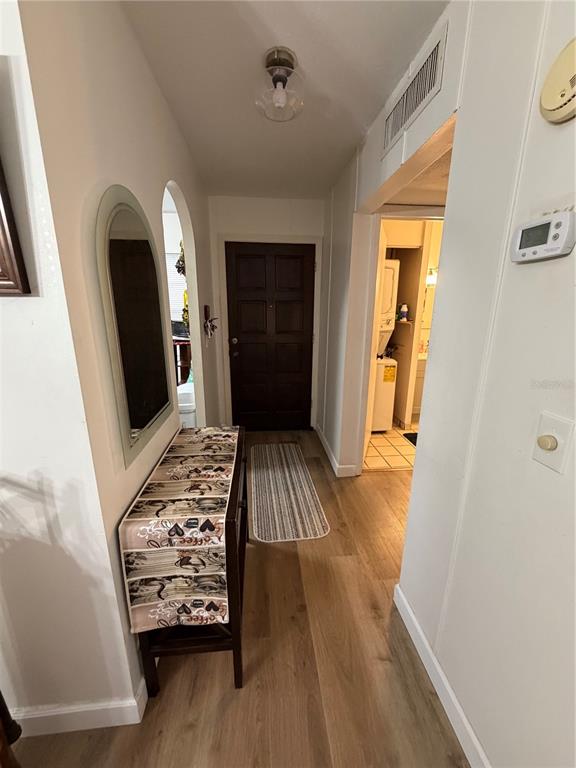 1603 MISSION HILLS BOULEVARD, CLEARWATER, FL — photo 4 of 26