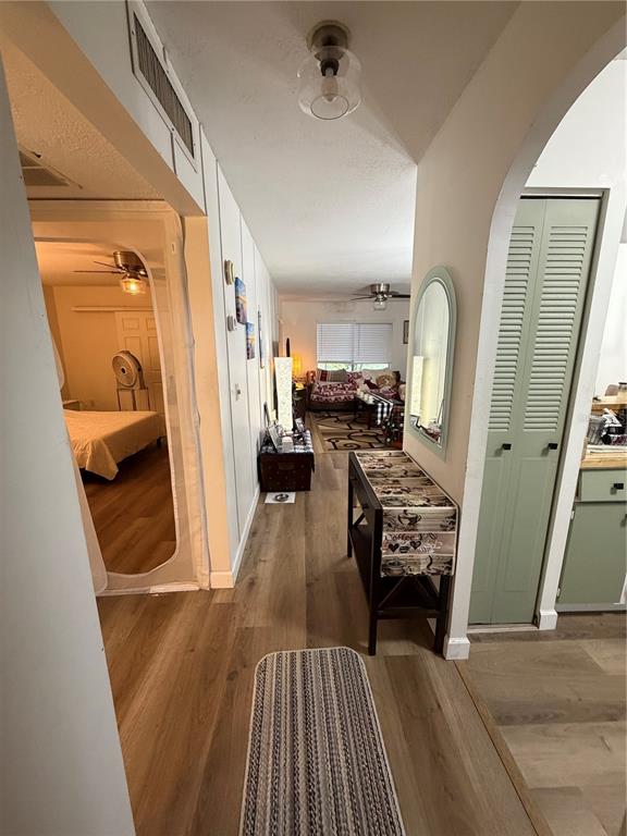 1603 MISSION HILLS BOULEVARD, CLEARWATER, FL — photo 5 of 26