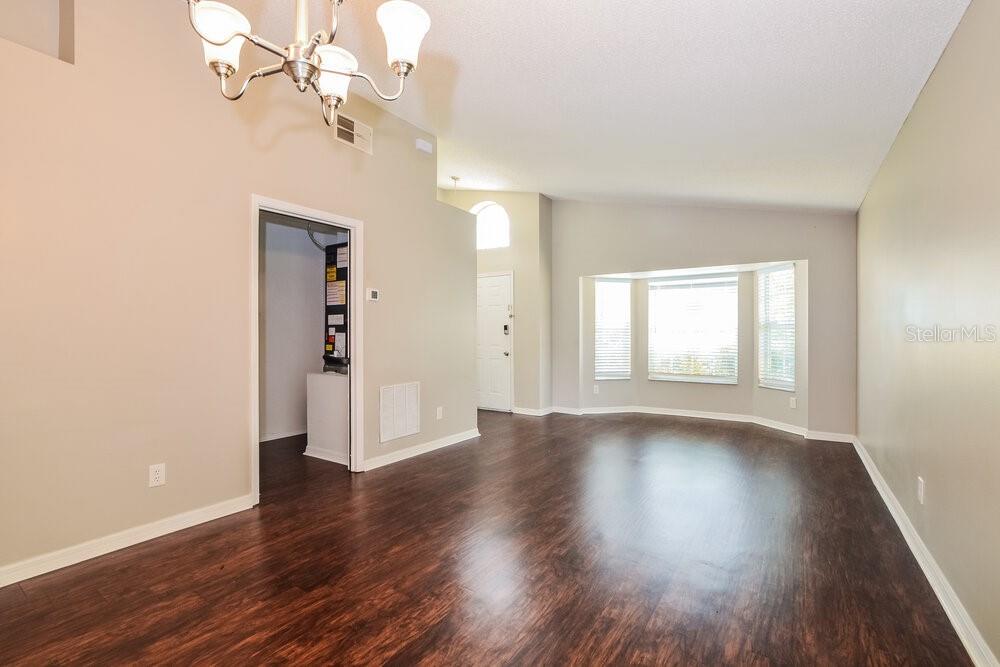 641 WHITETAIL LOOP, APOPKA, FL — photo 4 of 16