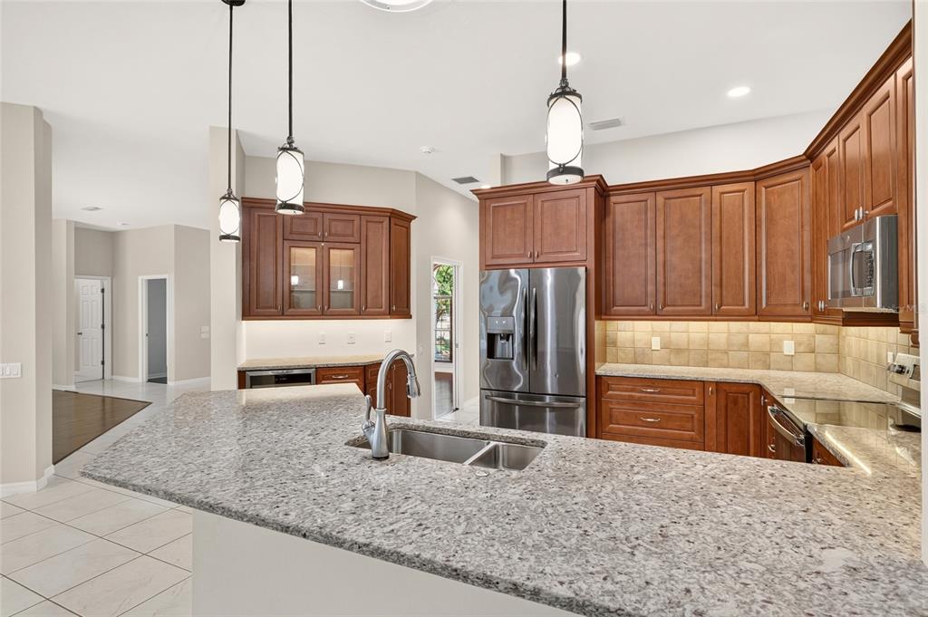 9325 SW 35TH LANE, GAINESVILLE, FL — photo 5 of 30