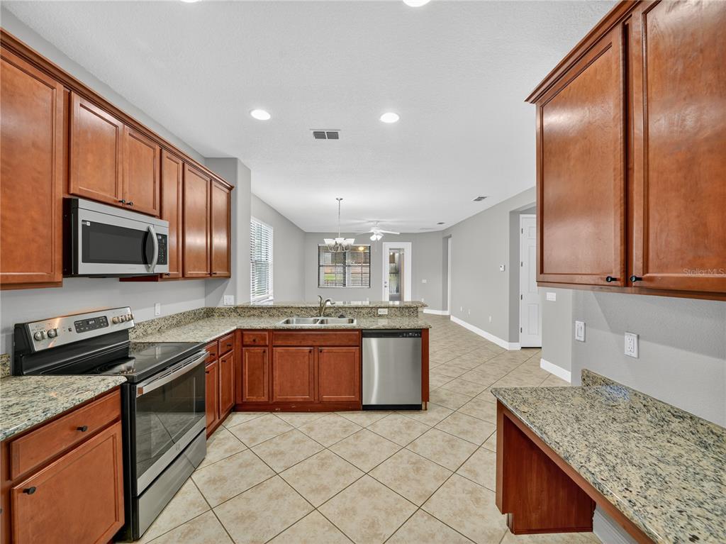 507 PRESIDO PARK PLACE, KISSIMMEE, FL — photo 2 of 17