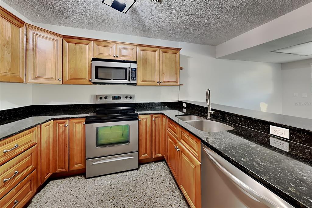 3619 W CASS STREET UNIT A, TAMPA, FL — photo 5 of 16