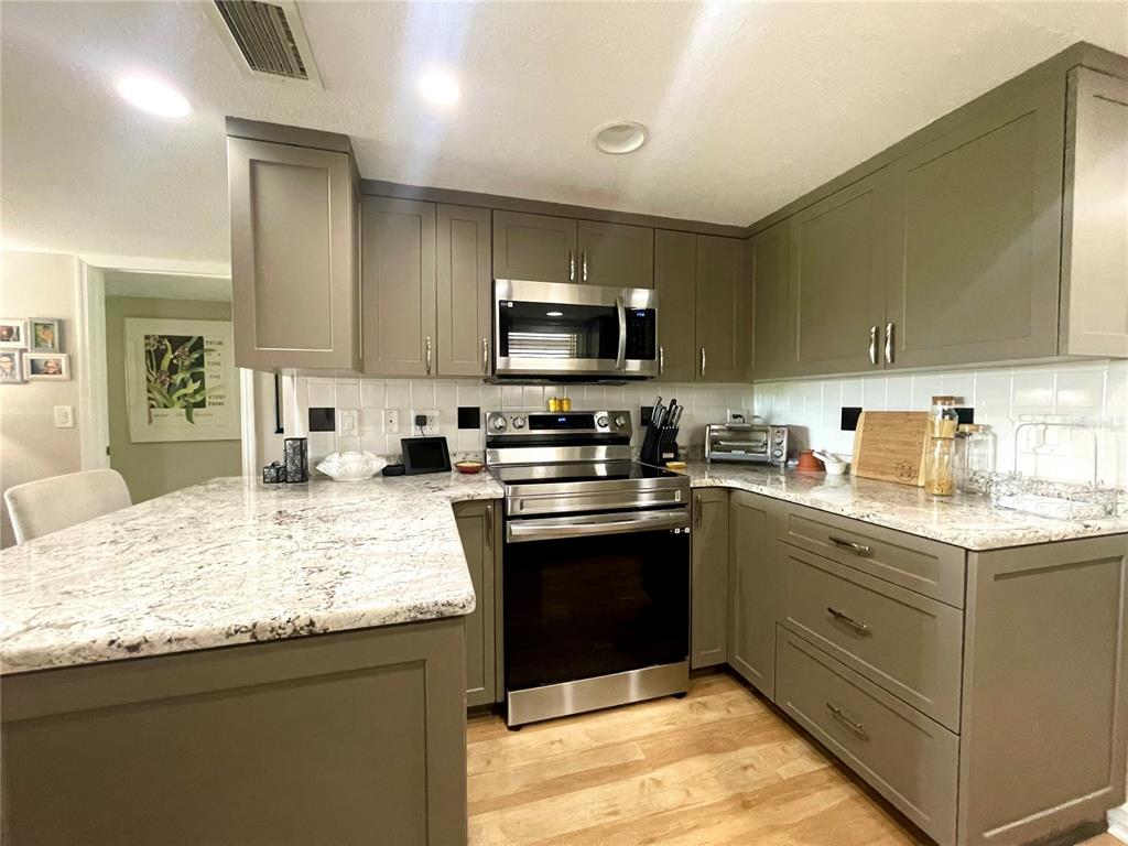 7893 SAILBOAT KEY BOULEVARD S UNIT 101, SOUTH PASADENA, FL — photo 4 of 39