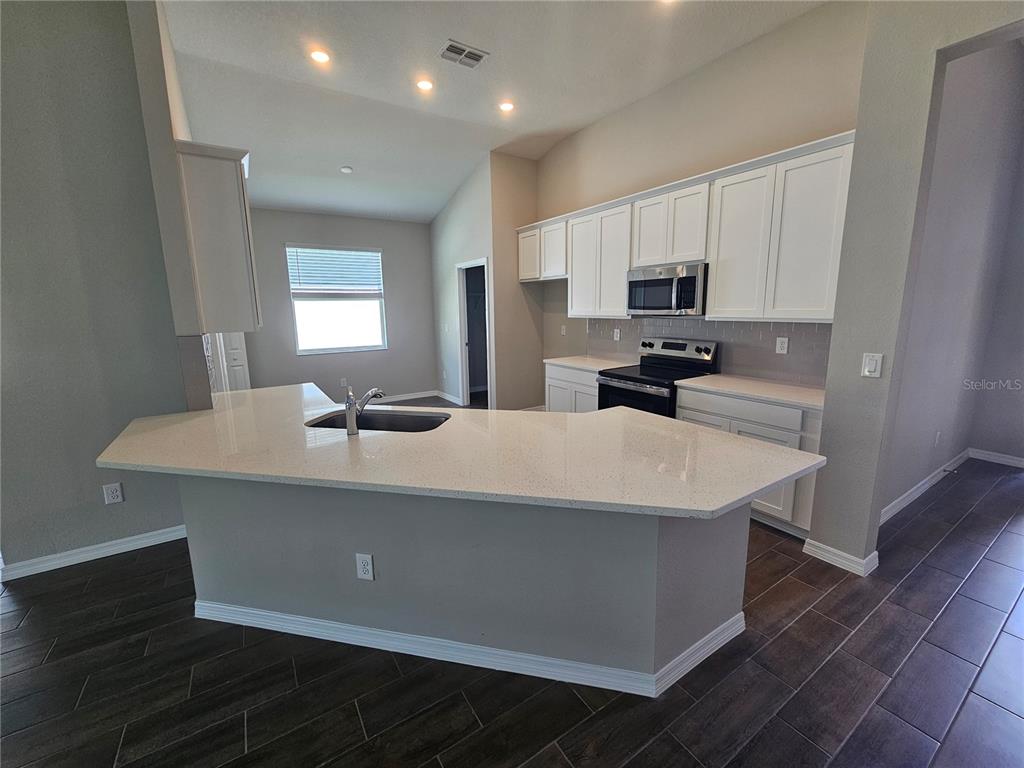 1247 HONEYCOMB PLACE, SEFFNER, FL — photo 2 of 7