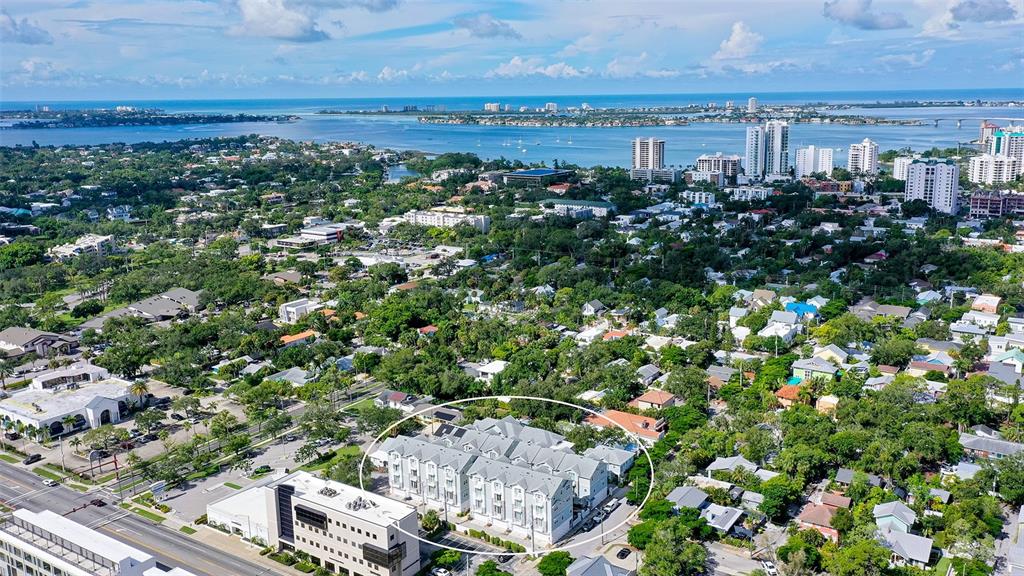 516 LAUREL PARK DRIVE, SARASOTA, FL — photo 5 of 30
