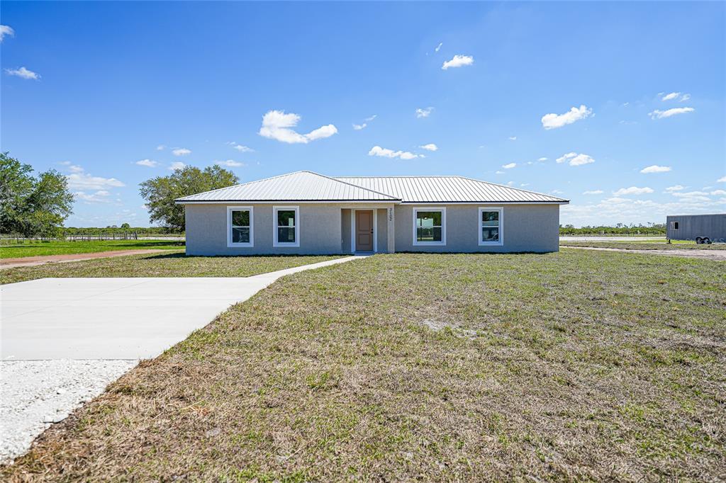 3060 NE TOP TERRACE